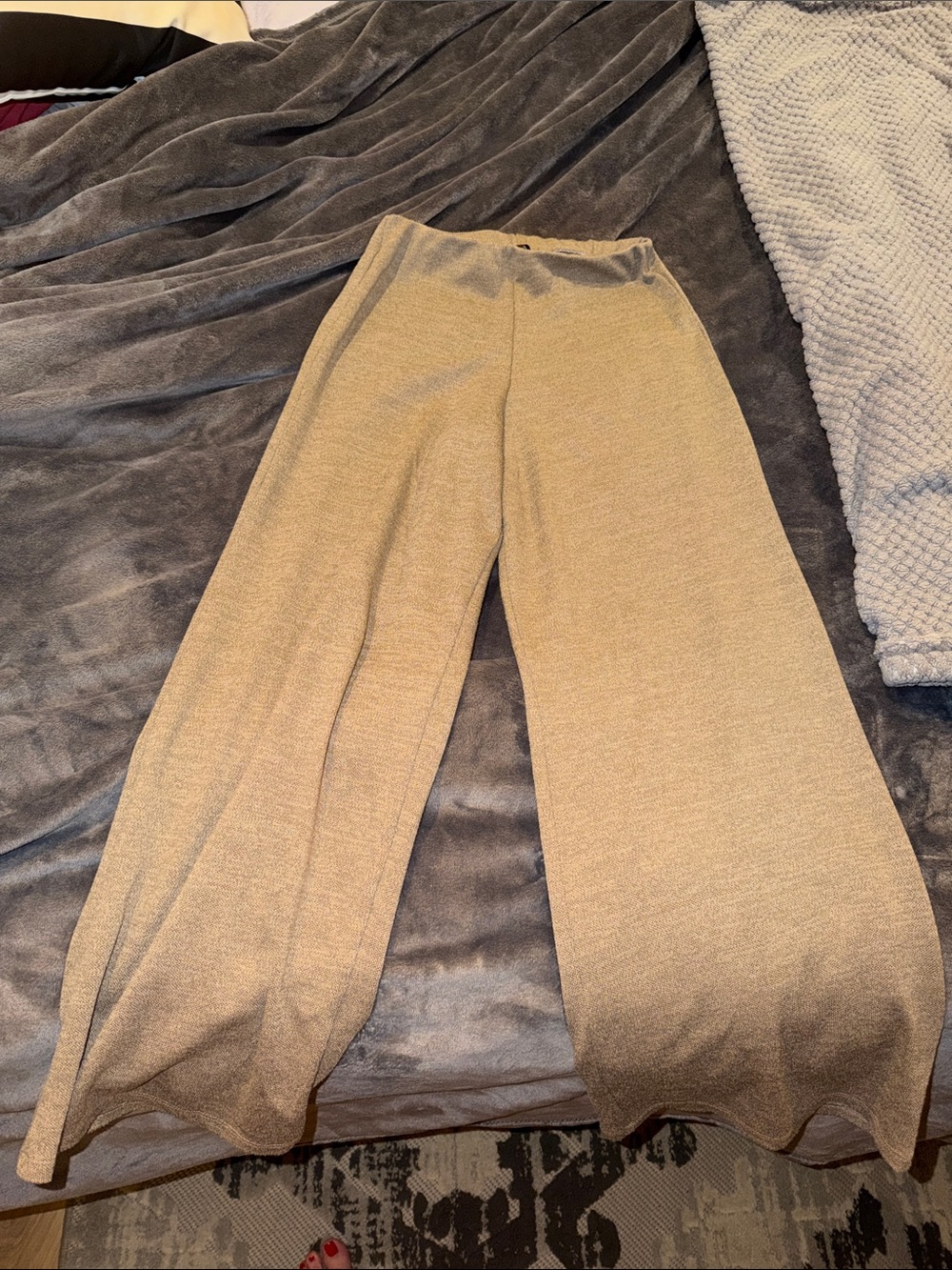 Zara womens Wide-Leg Knit Joggers in Light Brown